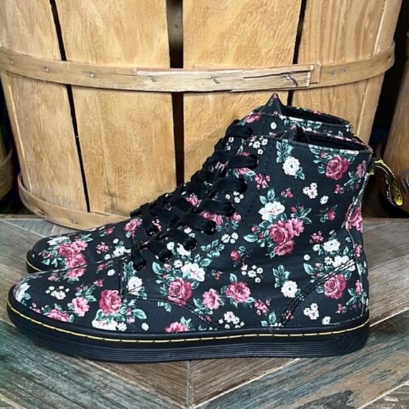 Dr. Martens Hackney 7-Eye Pink Rose Floral Black Canvas Ankle Boot Womens Size 6 - Picture 2 of 11